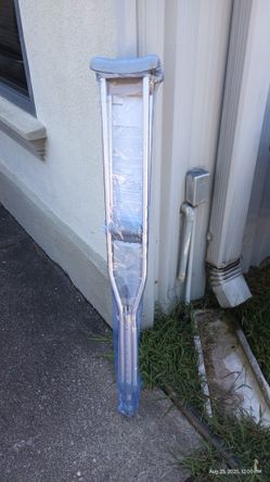Mckensson Crutches 