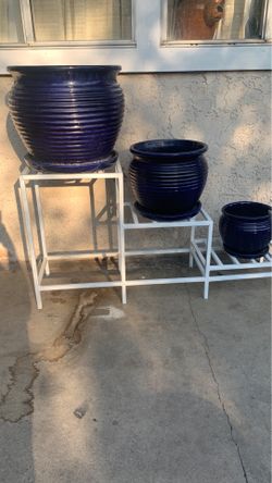 Outdoor decor pots
