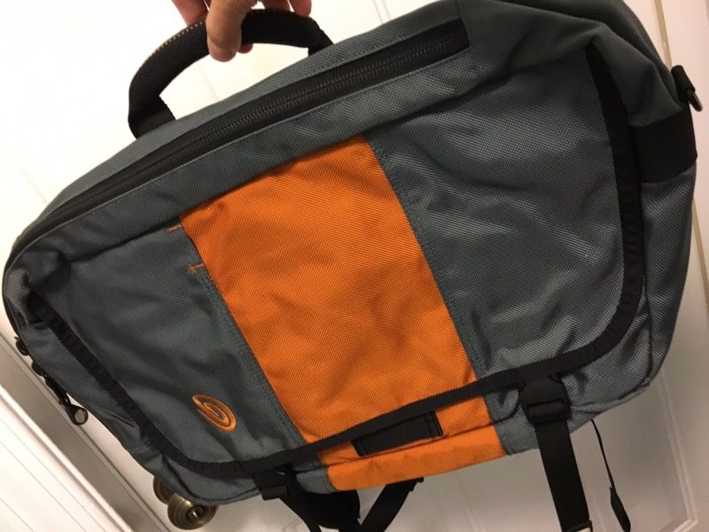 Timbuktu messenger Laptop bag
