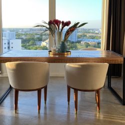 $200 FULL DINING SET 4 CHAIRS 1 TABLE JAN 24th By 6PM