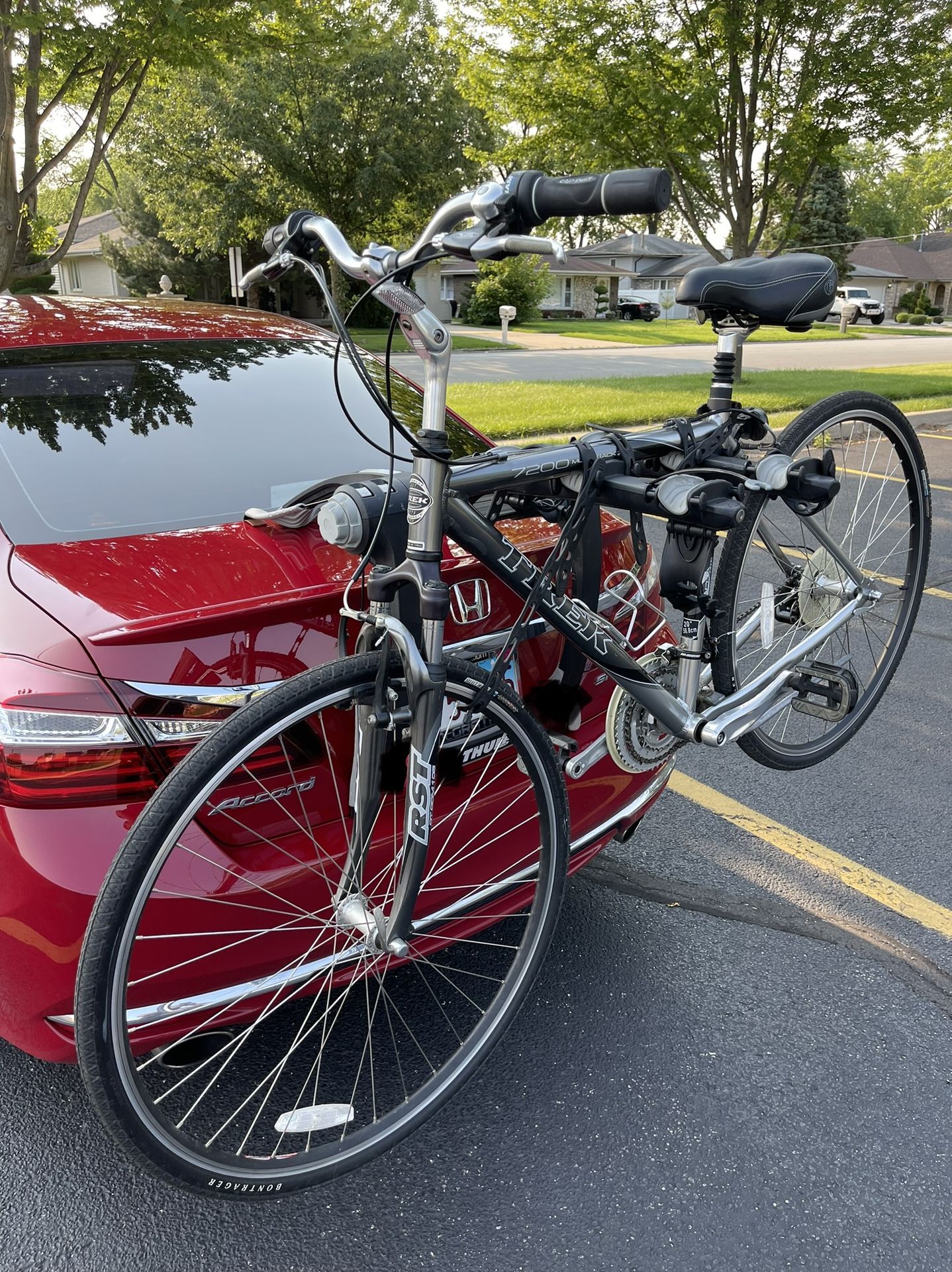 Trek Multitrack 7200 20’ Great Condition 8speed