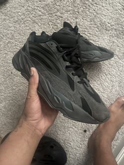 Yeezy’s Size 13 Need Gone