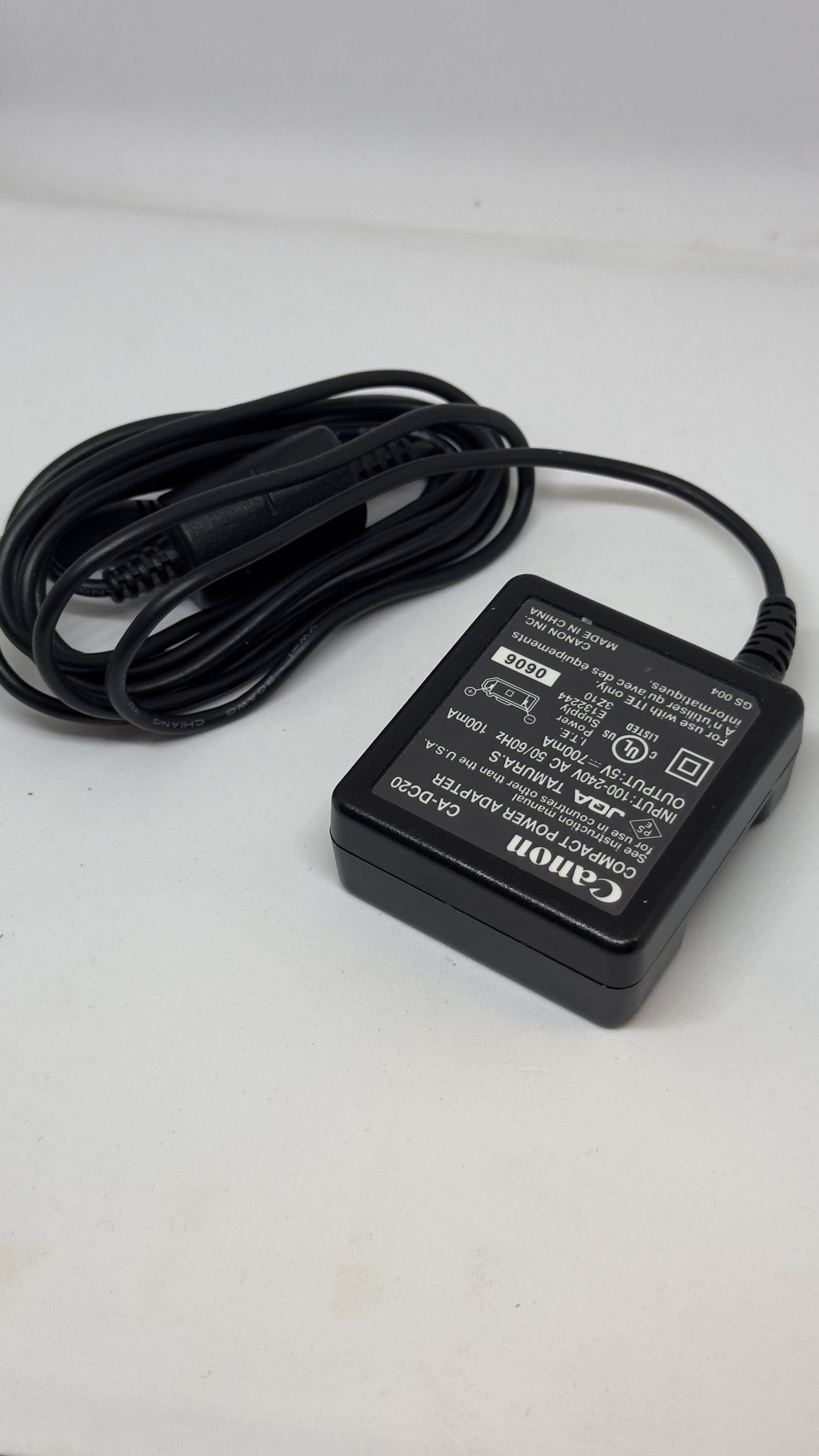 Genuine Canon CA-DC20 Compact Power Adapter 5v 700mA for Powershot SD30 SD40