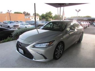 2019 Lexus ES 300h