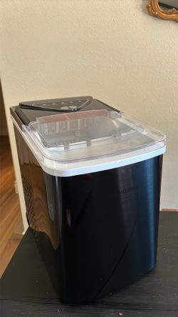 Frigidaire Ice Machine