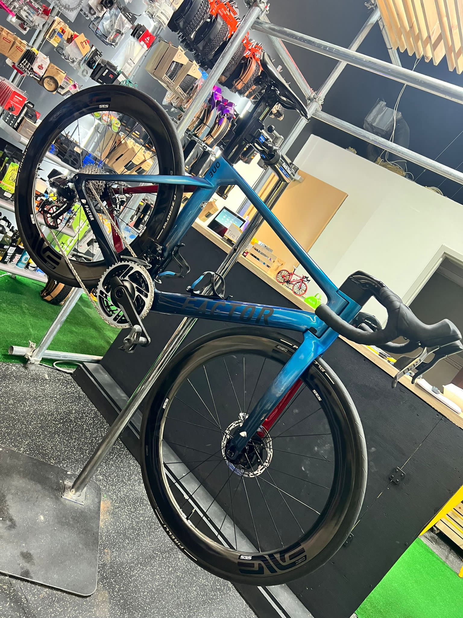 2022 Factor One 54 Road Bike.