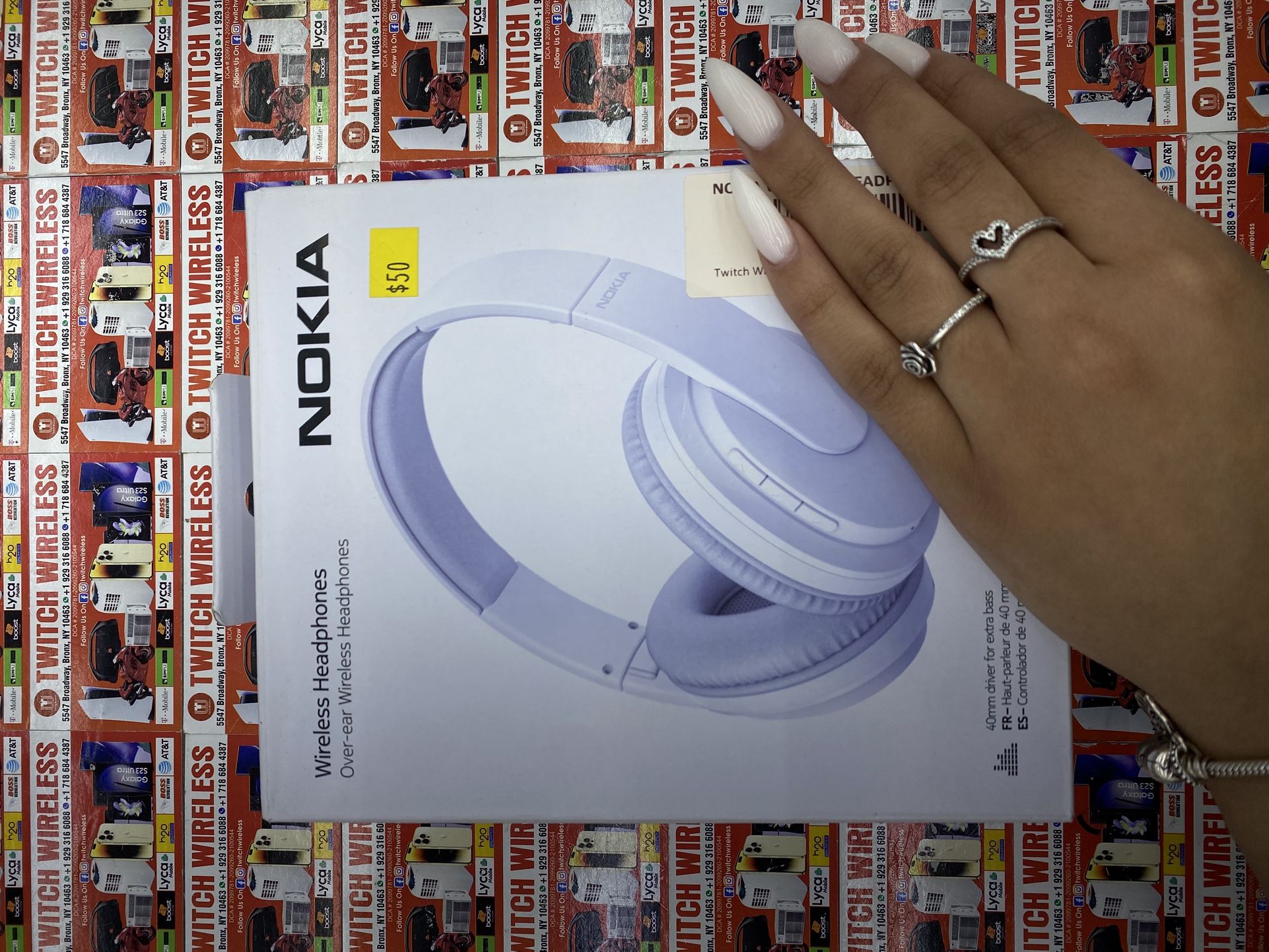 NEW NOKIA WIRELESS HEADPHONES