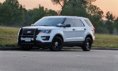 2017 Ford Explorer Police Interceptor (Retired HPD Sheriffs car)