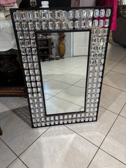 Wall mirror