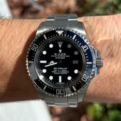 2013 Rolex SeaDweller 44mm 116660 men’s watch stainless steel black dial oyster bracelet rubberB straps ceramic bezel card tag booklets - Full Set