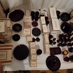 Vintage  Avon 1876 Cape Cod Collection Ruby Red (1982)