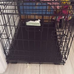 Dog Crate Barely Used Size small