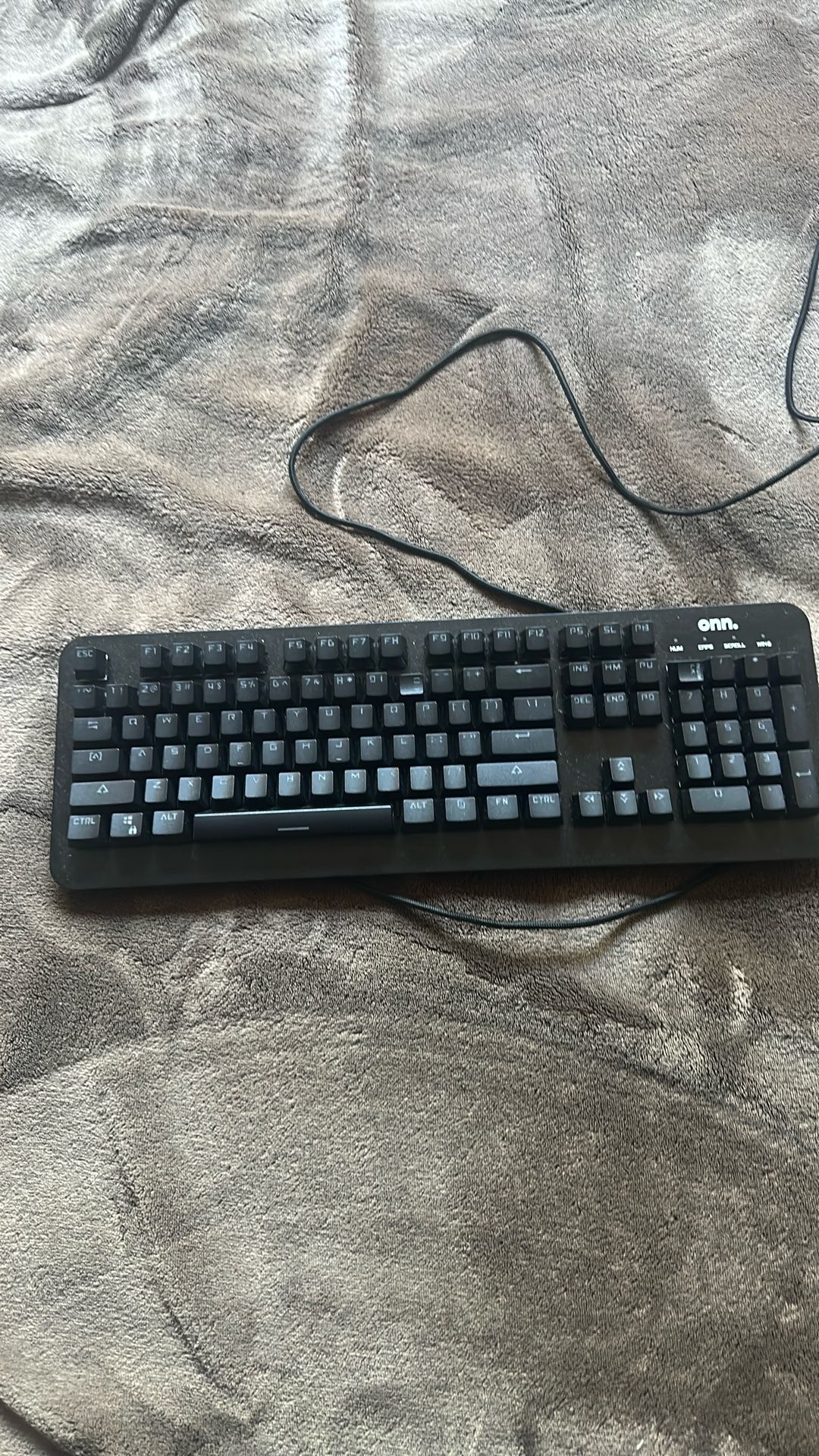 Onn Keyboard Blue Switches Works Good