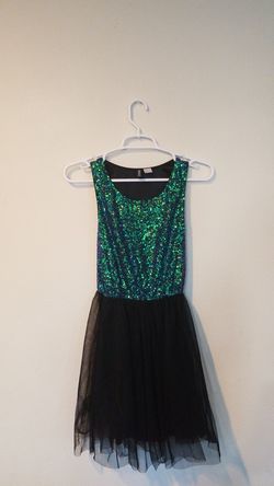 Beautiful party dress Size 2