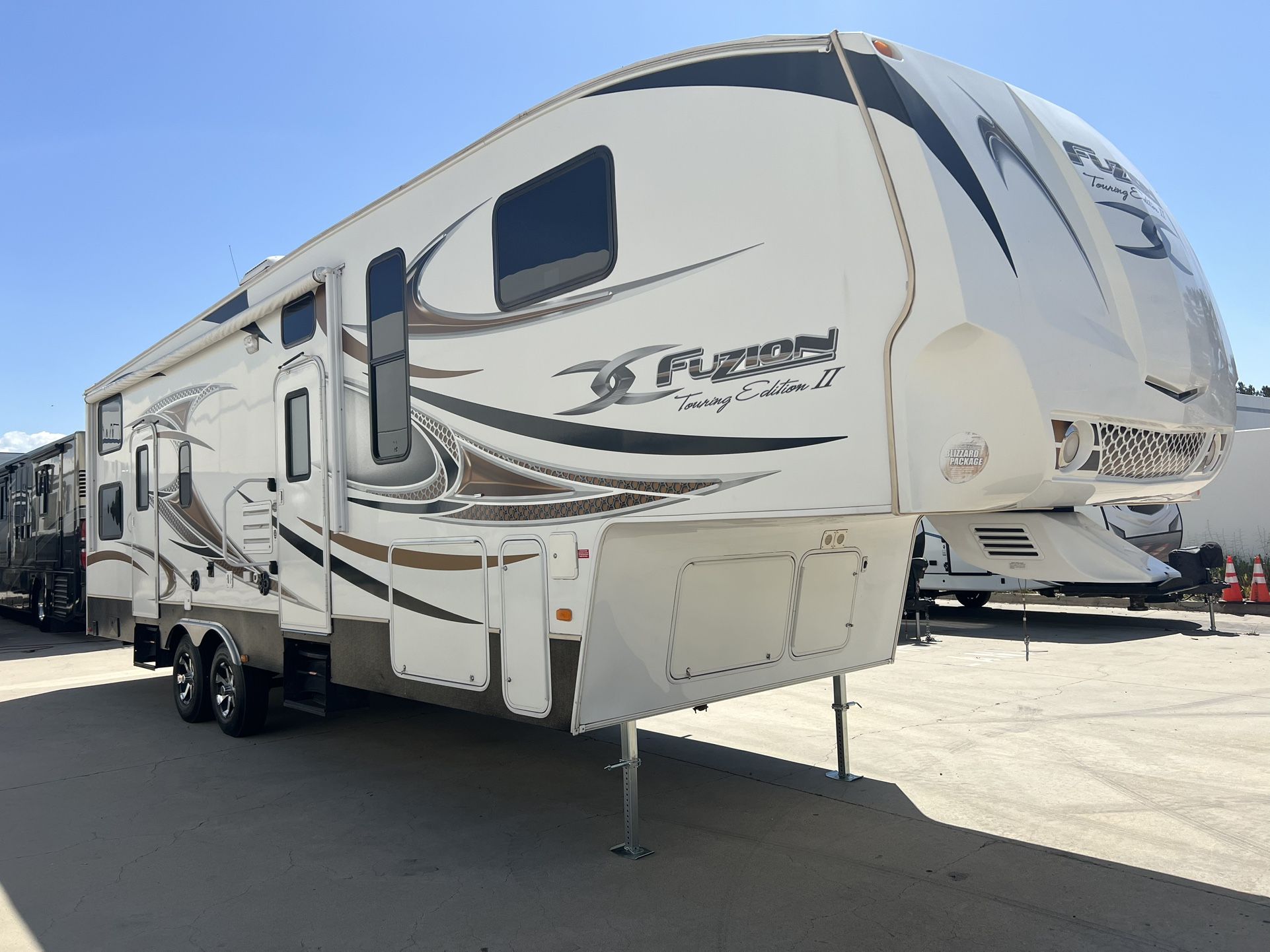 2010 Fuzion Toy Hauler