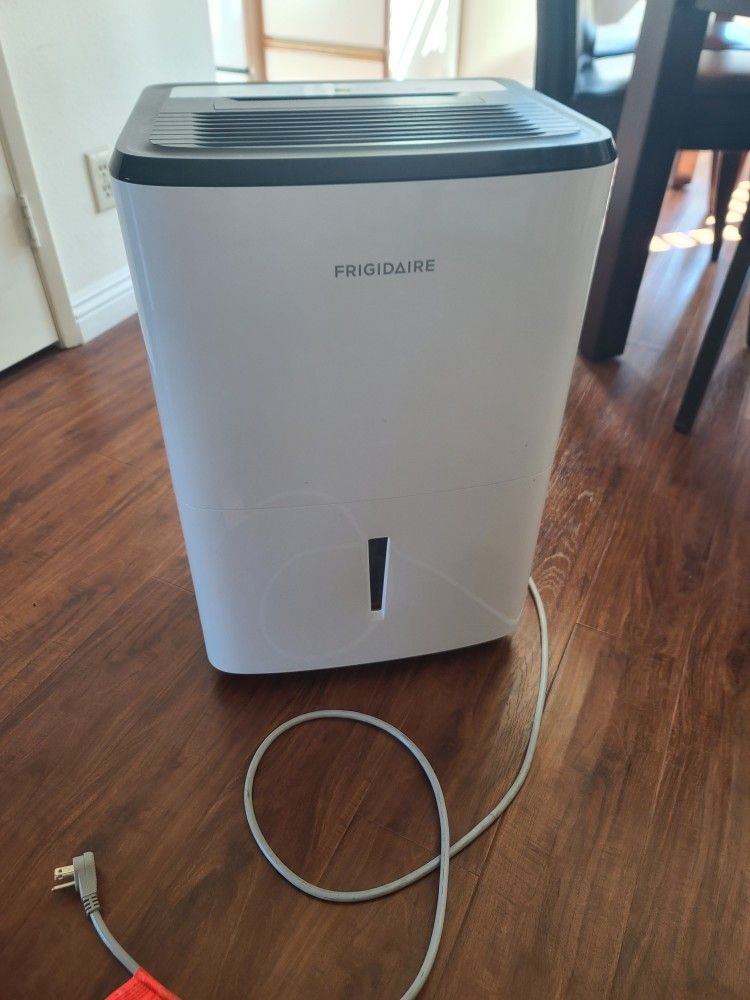 Frigidaire Dehumidifier  main image 0
