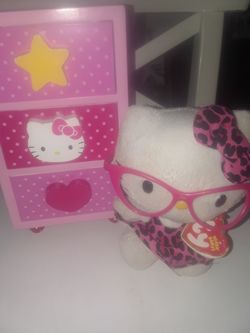 Beanie Babie Hello Kitty & 3 drawer set $20.00 cash only (serious buyers)