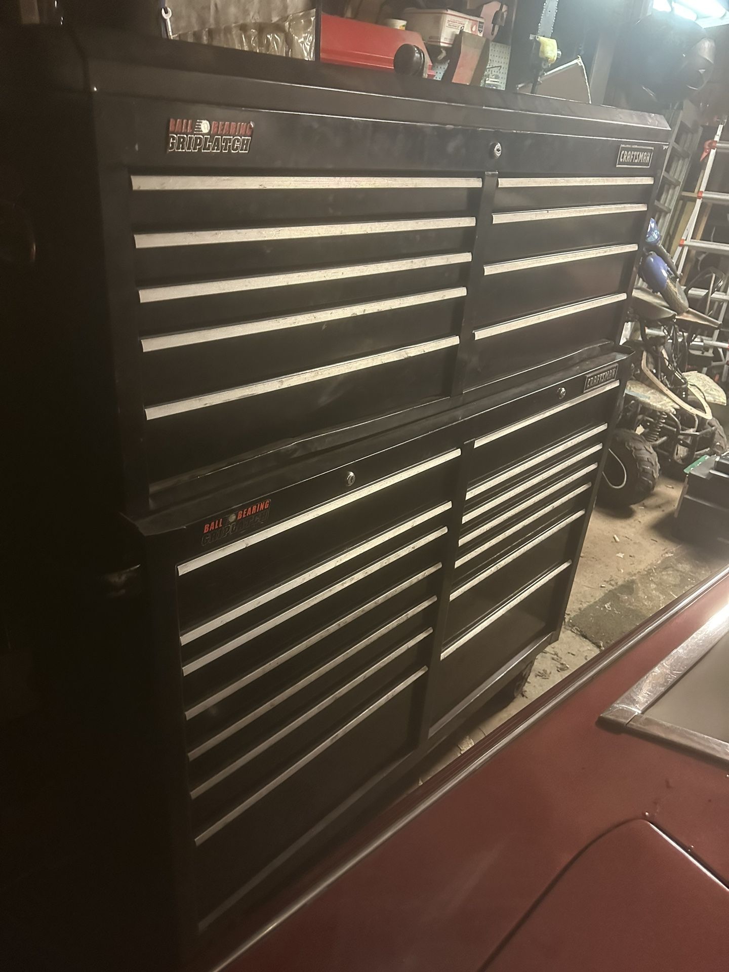 Craftsman Ball Bearing Grip Latch Tool Box