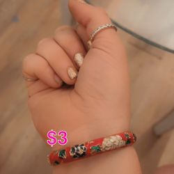Bracelet