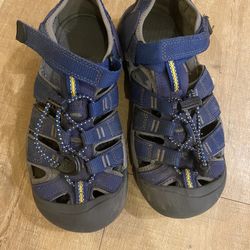 Big Kids Keens, Size 3