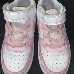 Nike Court Borough Low