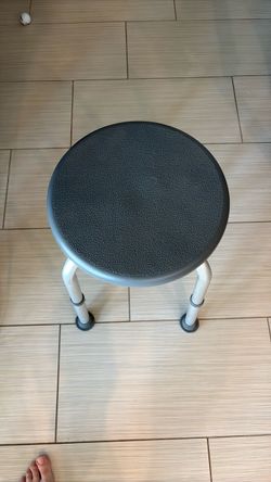 Round Shower Stool with Metal Legs