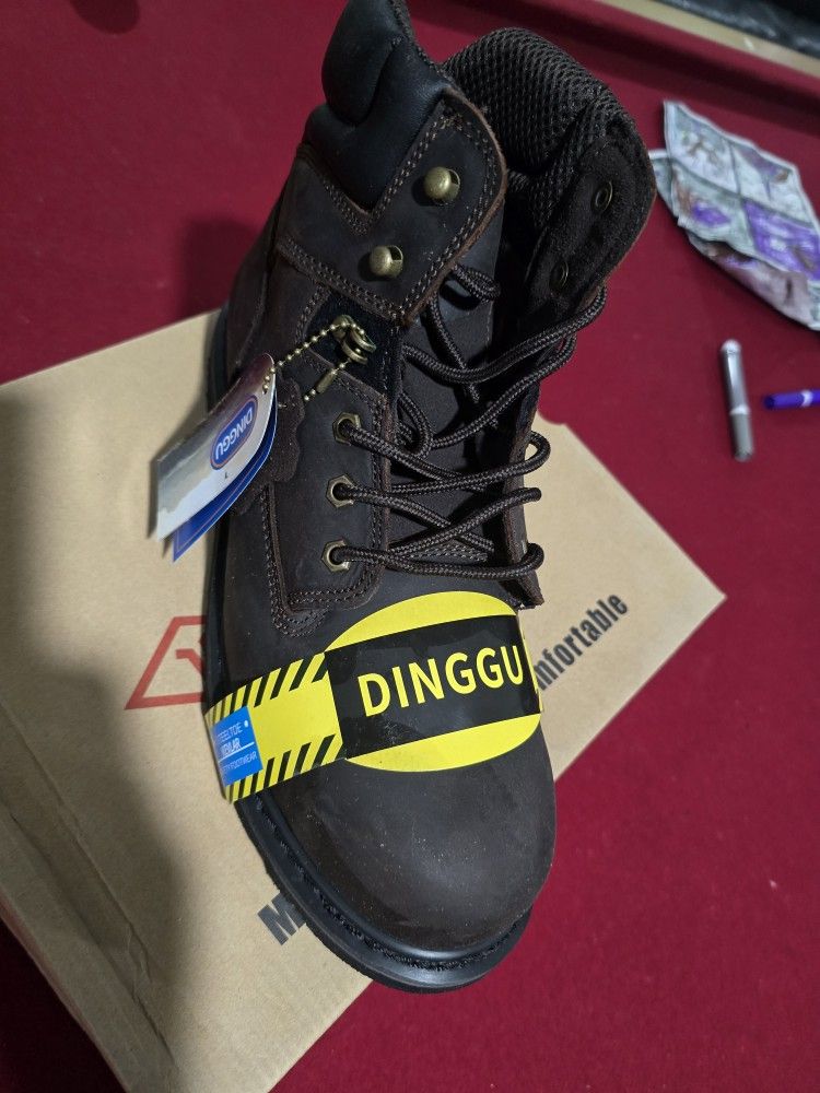 WORK BOOTS