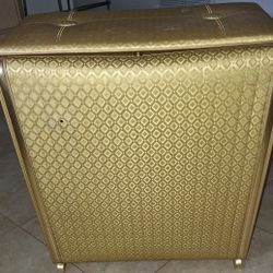 Rare Vintage Wicker Hamper Mid-Century Modern Laundry Hamper Gold Wicker Top Vogue, by PEARL WICK , Gold regency pattern