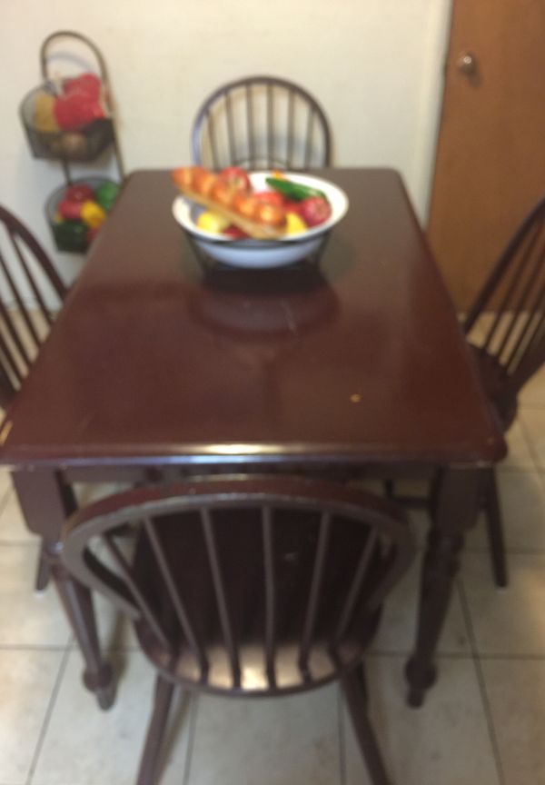 Round Table Household In Joint Base Lewis Mc Wa Offerup