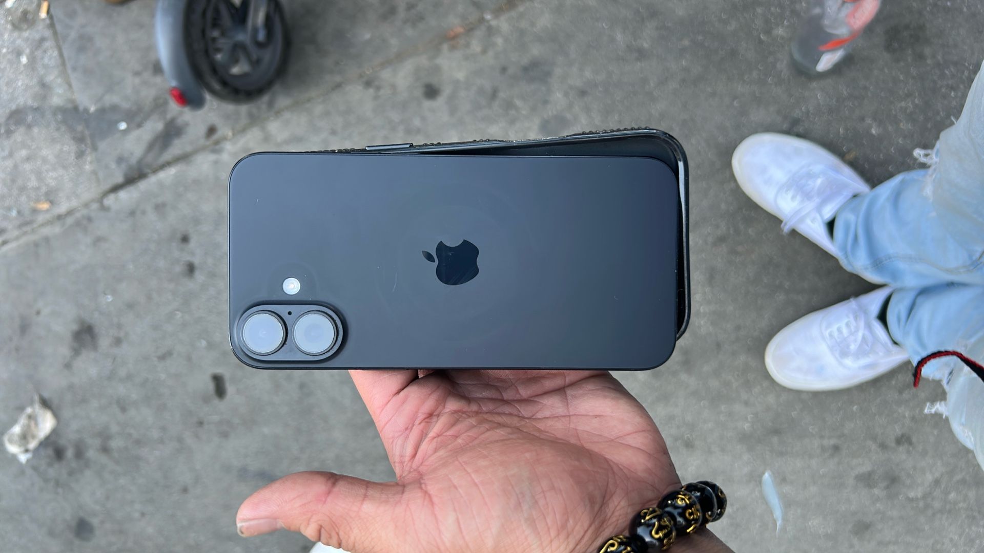 iPhone 16 Plus 256GB