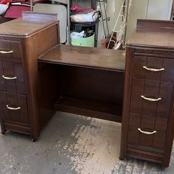 Antique Vanity dresser With Mirror