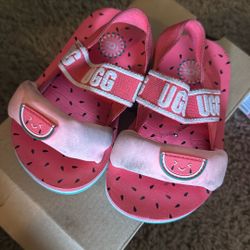 Toddler Uggs Size 7c
