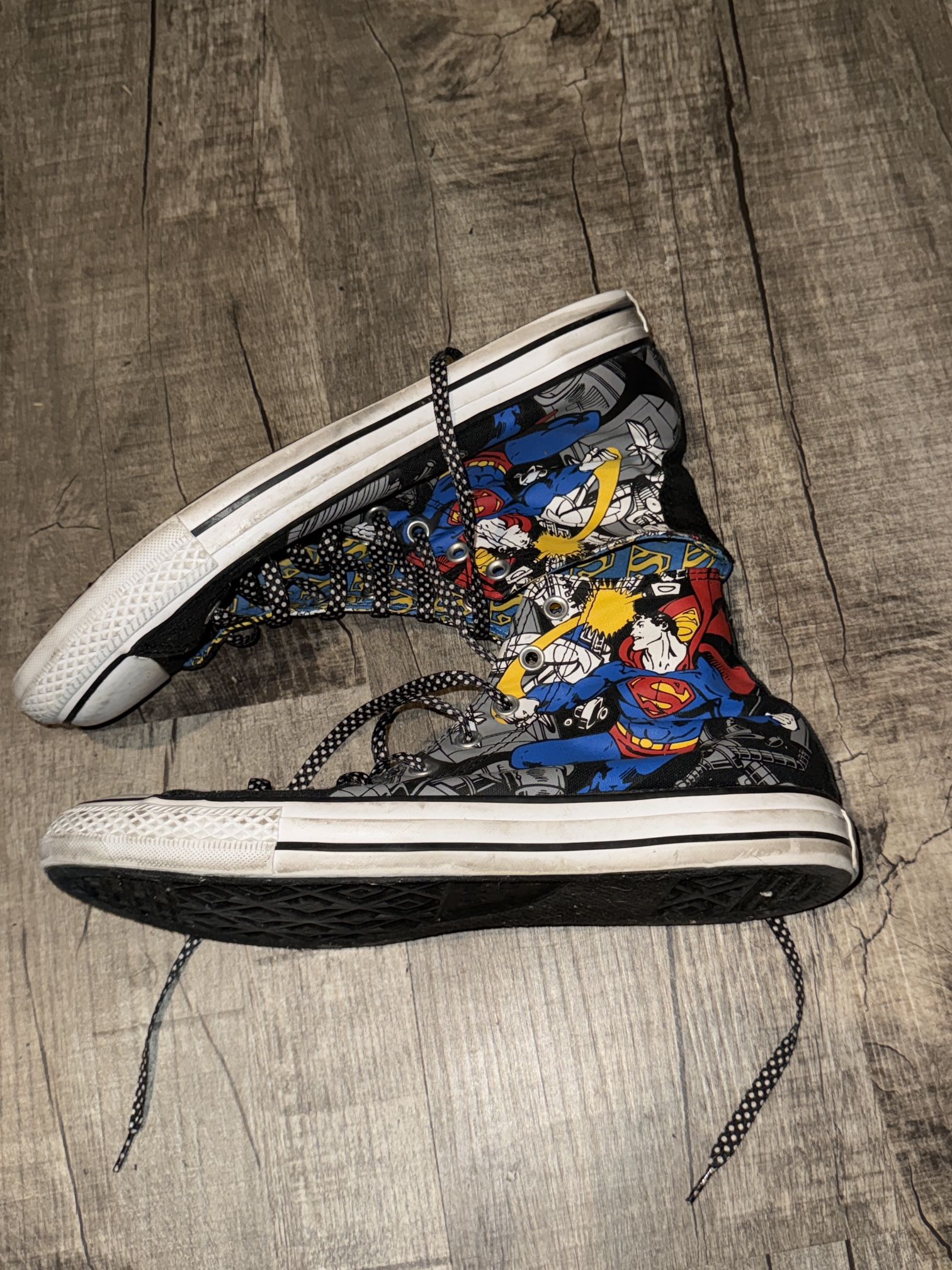 Converse Chuck Taylor All Star Superman DC Comics Hi Top Sneaker Men 12