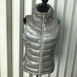 CALVIN KLEIN ,WOMEN’S  LIGHT WEIGHT VEST SIZE S