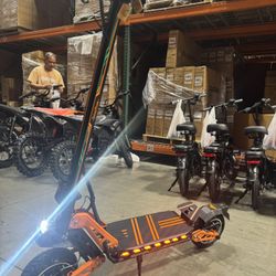 Dual-motor electric scooter