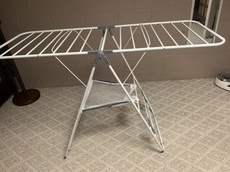 Clothes rack