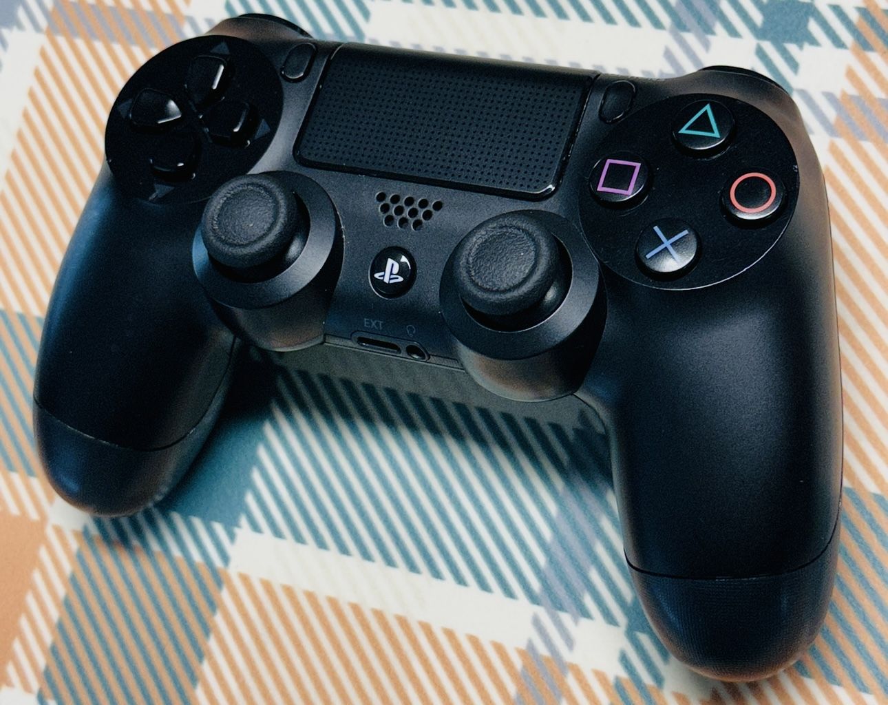 Sony Playstation 4 PS4 Dualshock Wireless Controller - Black Genuine