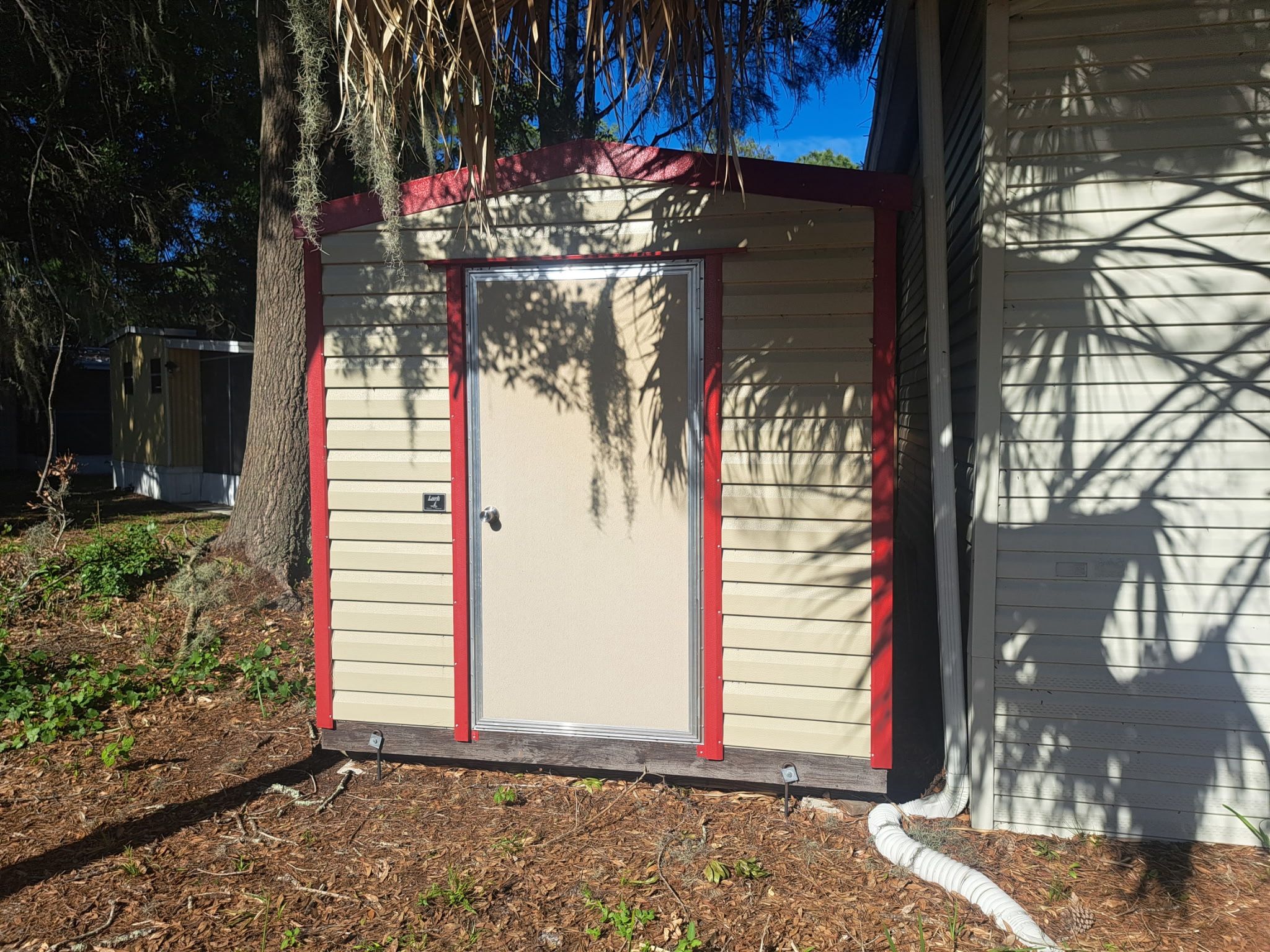 Lark 6x8 shed