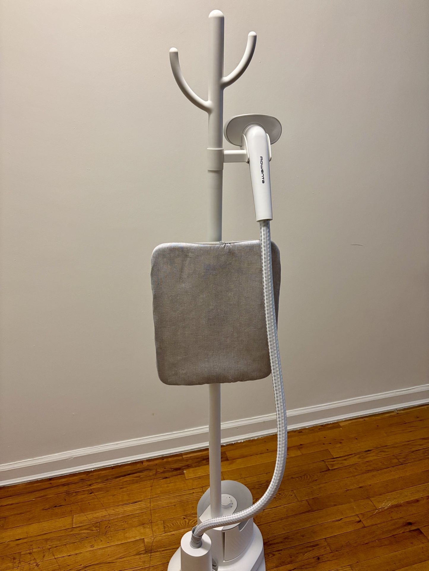 Clothes Steamer || Like New!