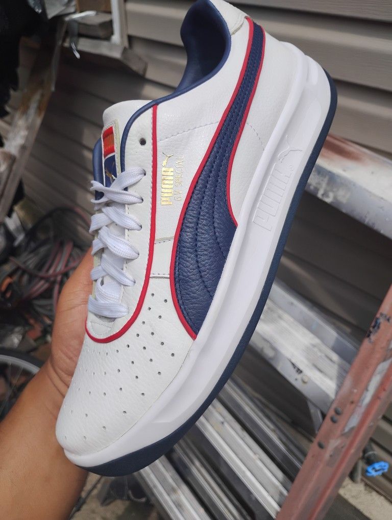 PUMA LOW SIZE 8.5