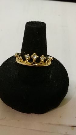 Gold Tone Rhinestone Crown Ring