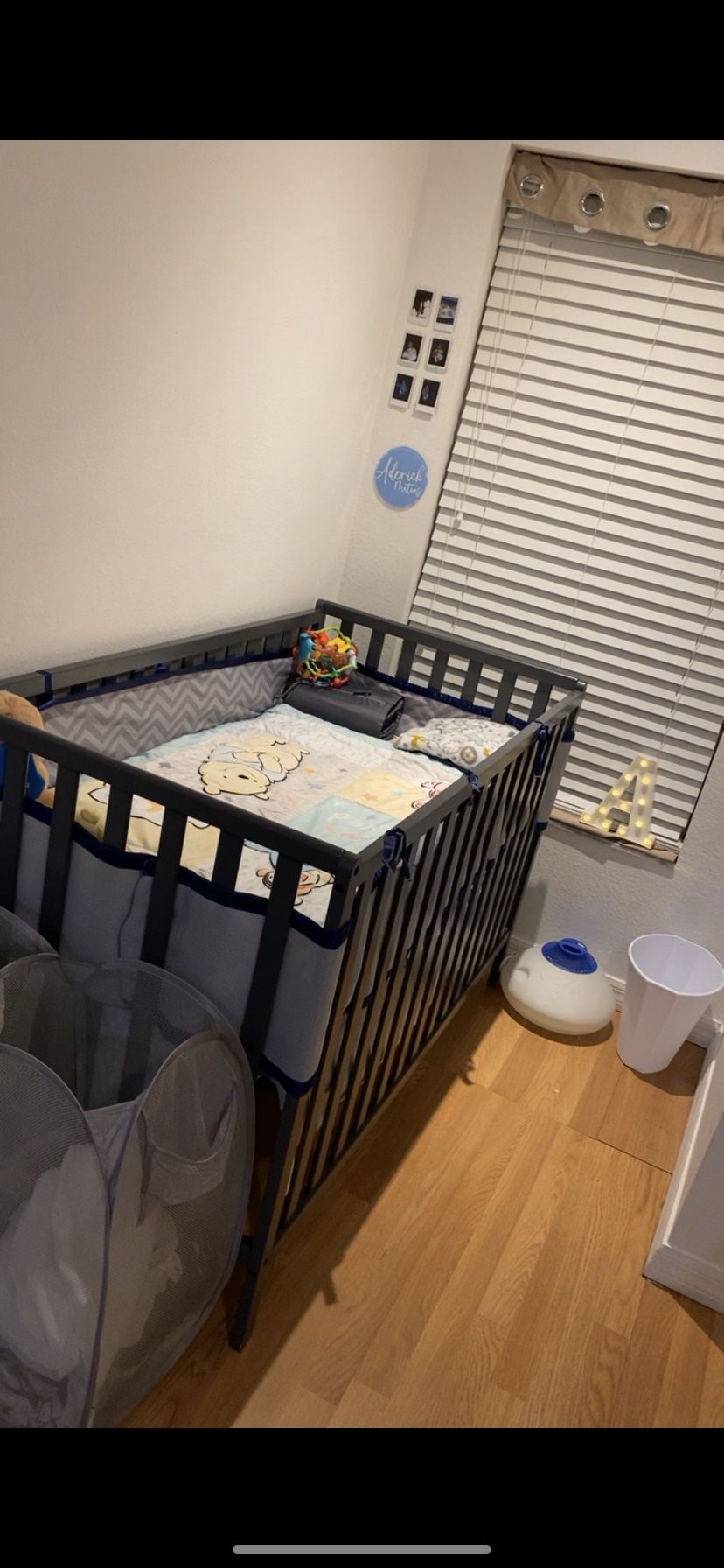 Baby Crib with Sheet Set