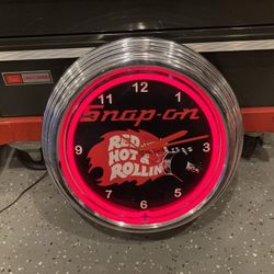 Clock Rare Snap-On Fluorescent Red Hot & Rollin 15".  