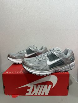 Nike Zoom Vomero 5 shoe FJ4151-003