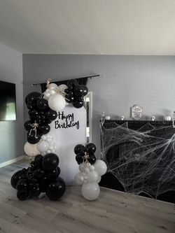 Spooky balloon set up