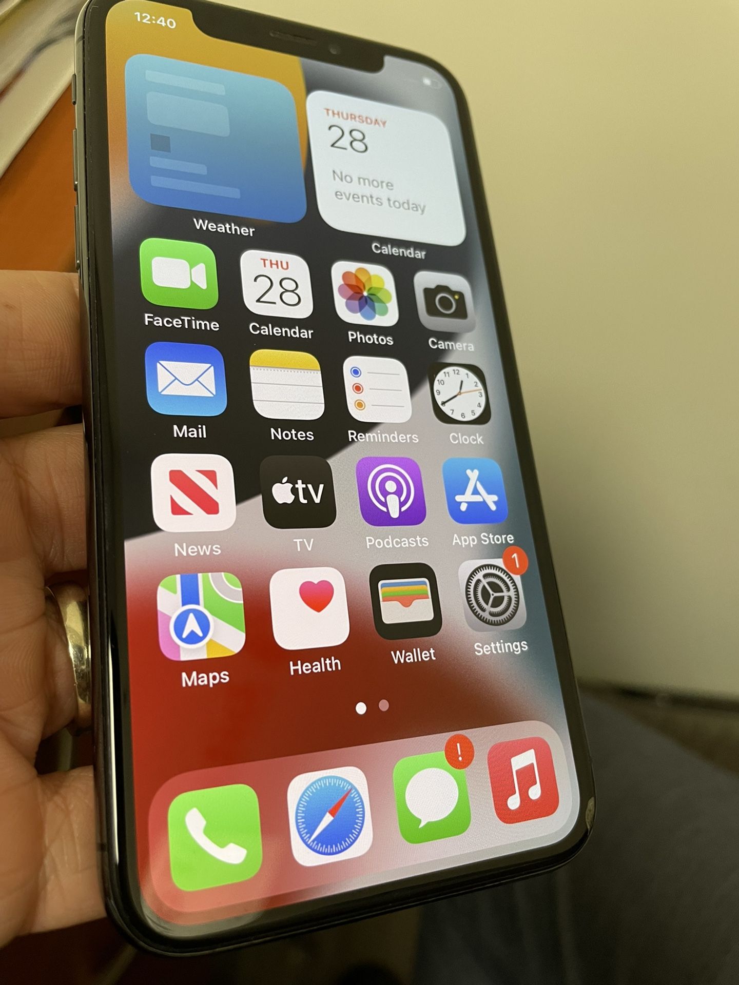 IPHONE X UNLOCKED