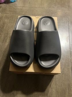 Yeezy Slide Size 8
