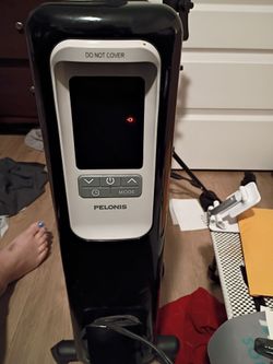 Pelonis 1500 Watt Oil-Filled Radiant Electric Space Heater W/ Thermostat OpenBox