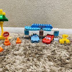 Lightning Mcqueen Legos