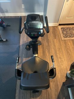 Spirit CR800 commercial exercise bike